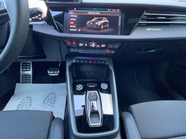 A3 Sportback 35 1.5 TFSI S line/Pano/19 Navi LED