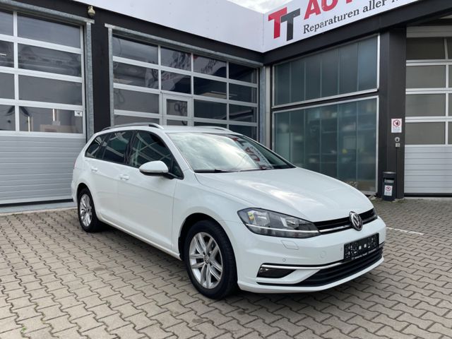 Volkswagen Golf 1.6 TDI *DSG* *ACC* *NAVI*