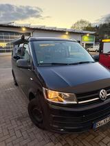 Volkswagen T6 California Beach Starlight Blue Metallic 2016 - mit Diesel-Antrieb: Blau, Metallic