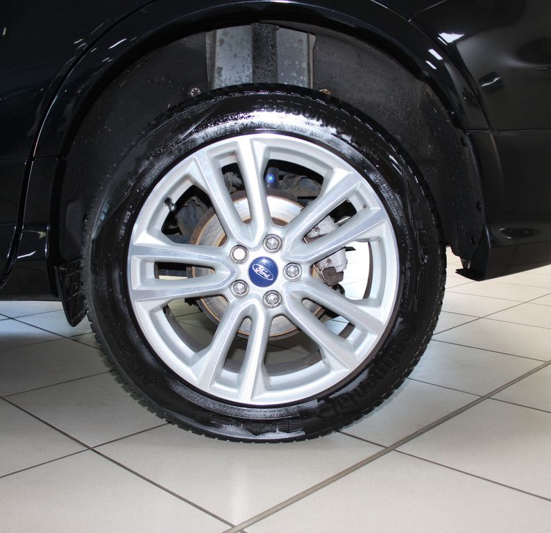 Ford Kuga 4x4  AHK BI XENON KAMERA NAVI 2.BESITZ