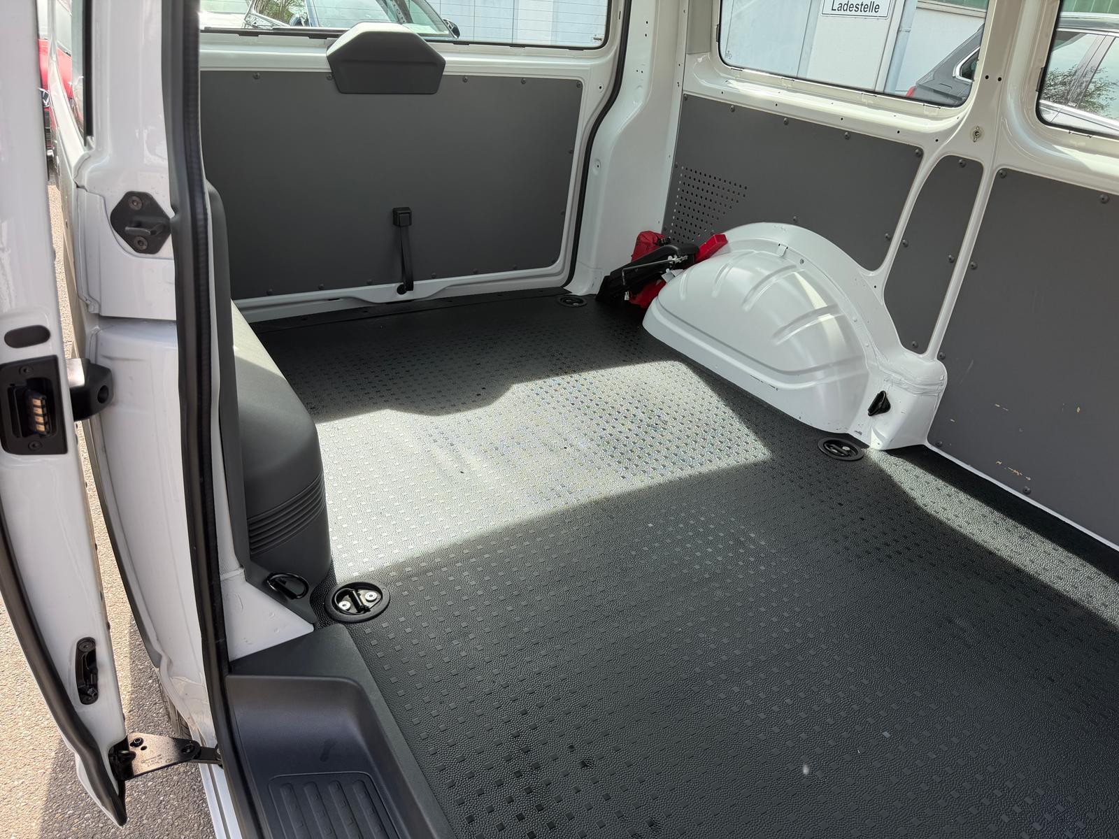 Volkswagen T6.1 Transporter 2.0 TDI App-Connect | PDC