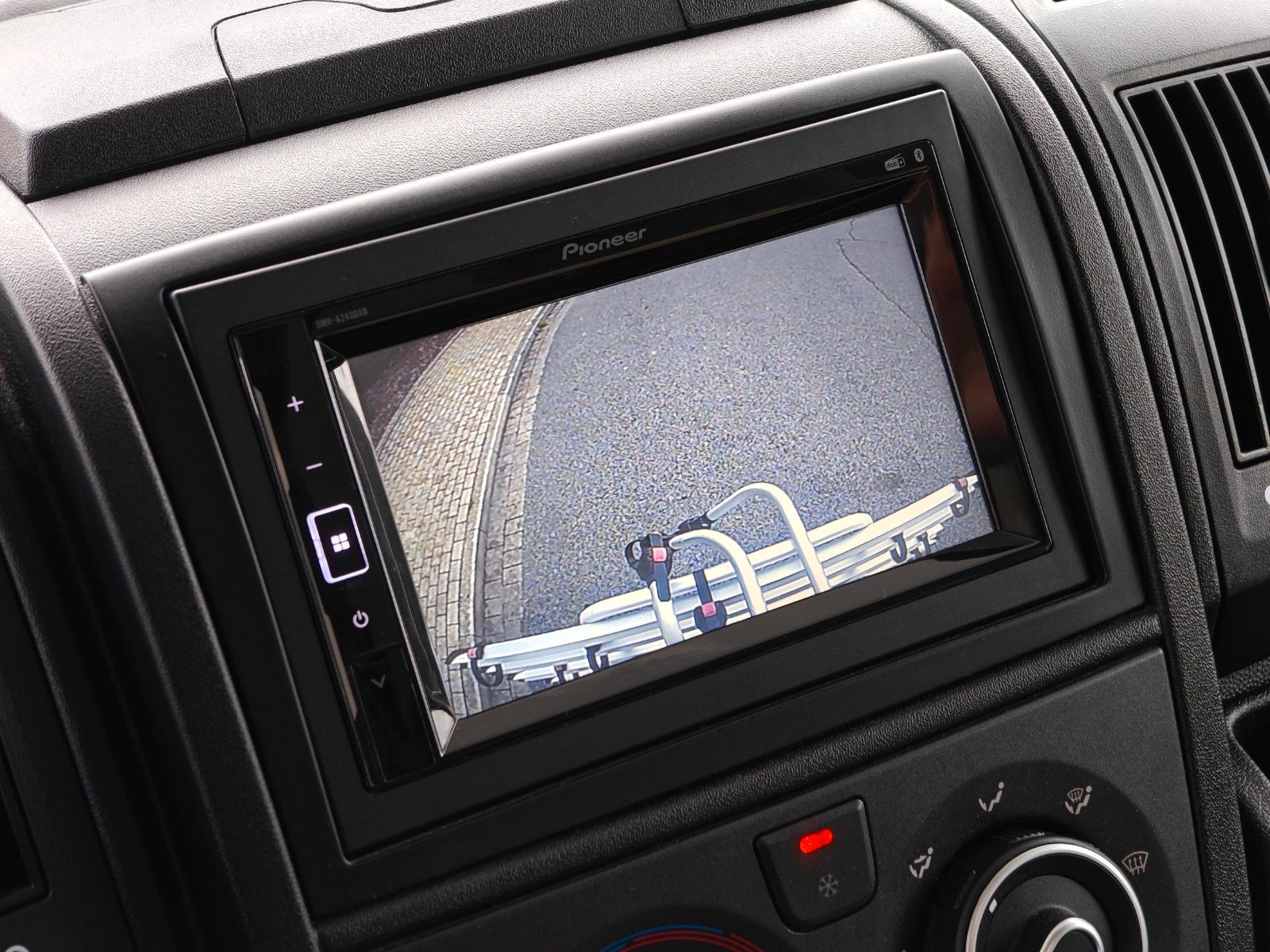 Fahrzeugabbildung XGO Dynamic 27 - Markise, SAT, TV, Fahrradträger -