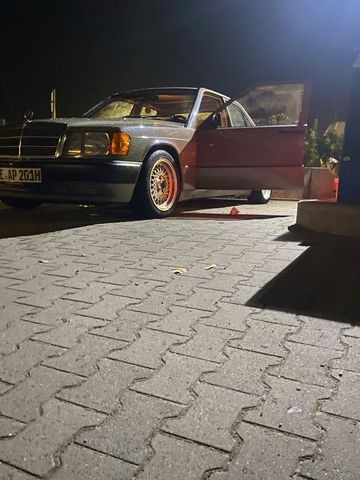 Mercedes-Benz 190E 2.0L ROSTFREI (H-ZULASSUNG)