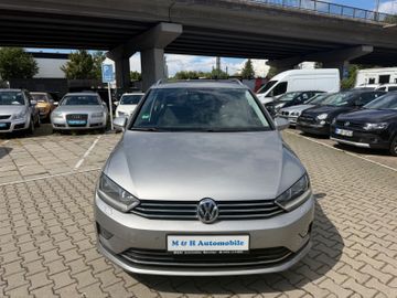 Volkswagen Golf - 2