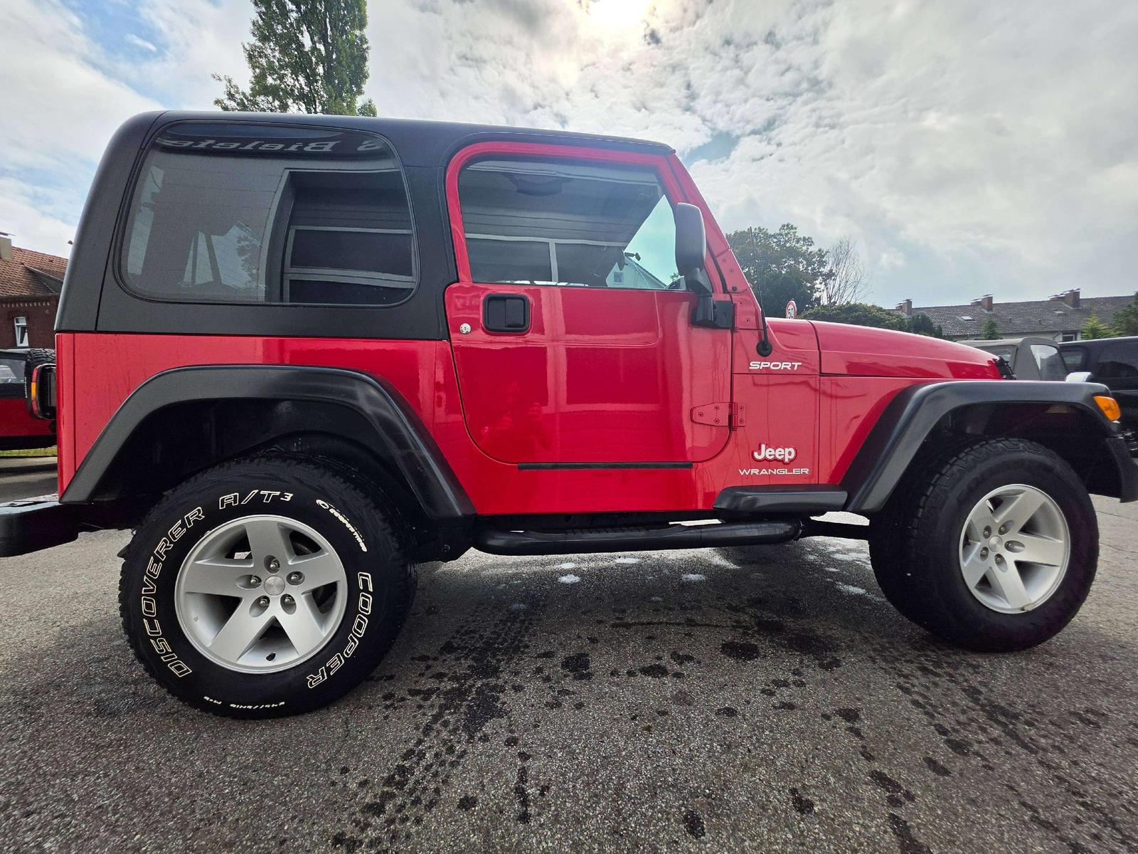 JEEP WRANGLER TJ 2.4 16V PERFEKTER ZUSTA | 143 ch | 4X4 | BVM | PACK SPORT | VOLANT EN CUIR