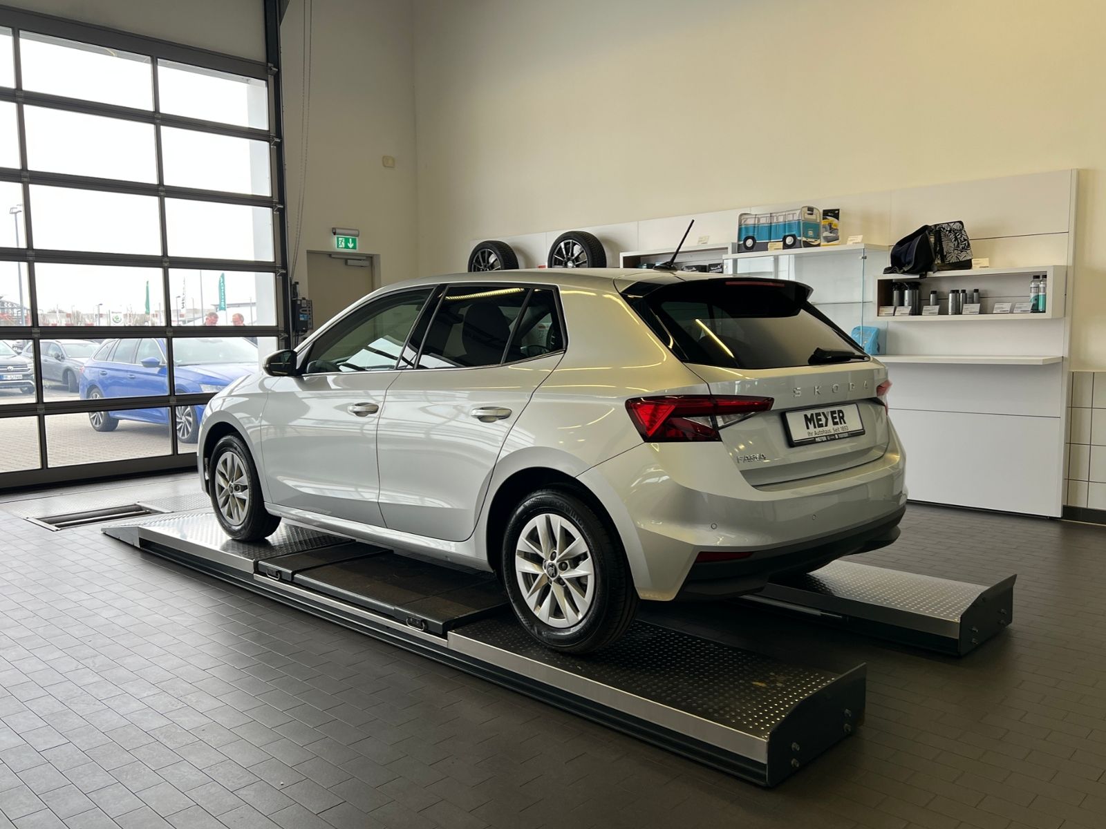 Fahrzeugabbildung SKODA Fabia IV Selection 1.0 TSI DSG *Vorb. AHK, LED,