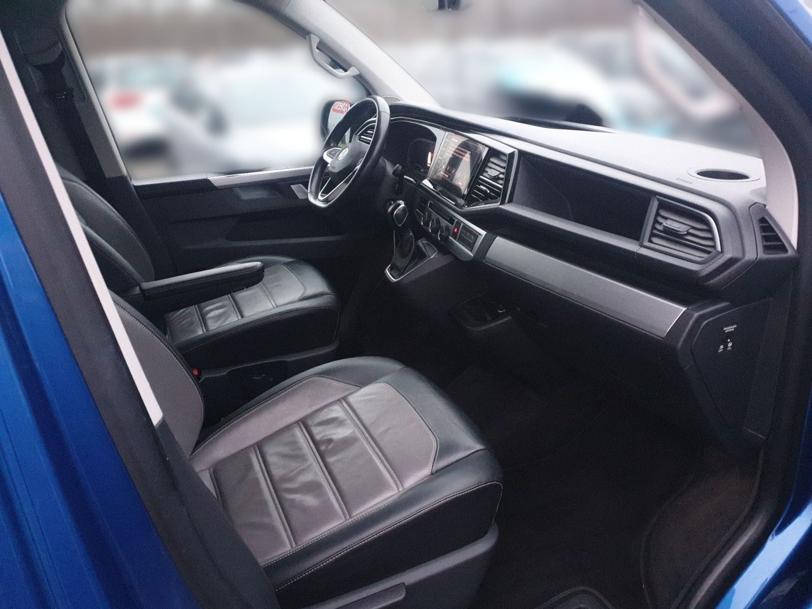 Volkswagen T6.1 Multivan 2.0 TDI DSG EDITION AHK LED ACC foto 9
