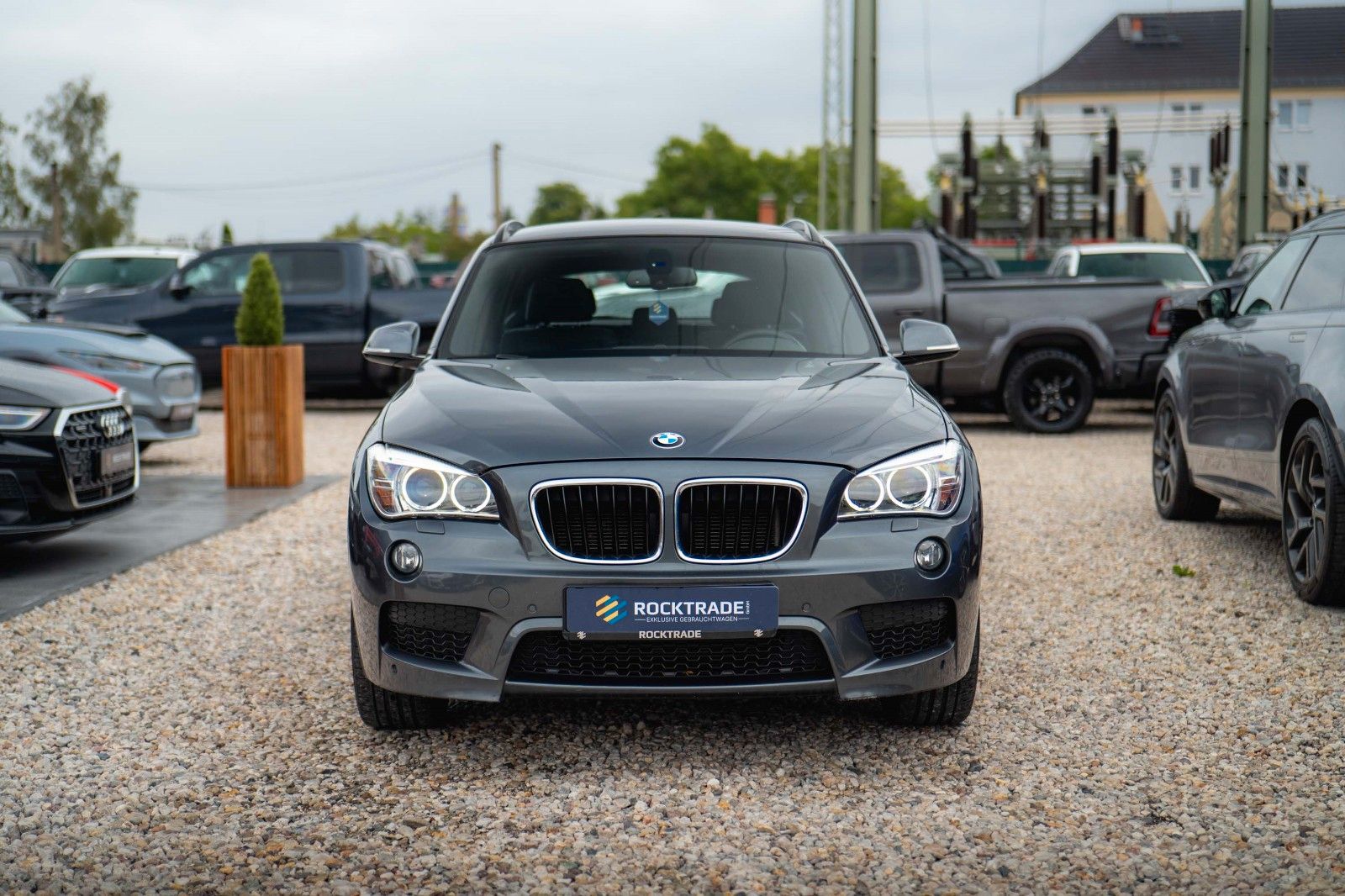 Fahrzeugabbildung BMW X1 xDrive 18d M-Sport Shadow Line *Bi-Xenon*DAB*