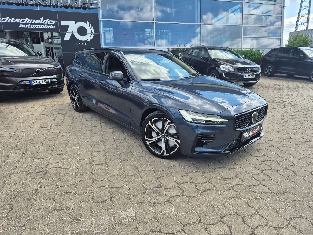 Fahrzeugabbildung Volvo V60 T6 AWD Plus Dark+Lagom-Pak+Licht-Pak+SOFORT