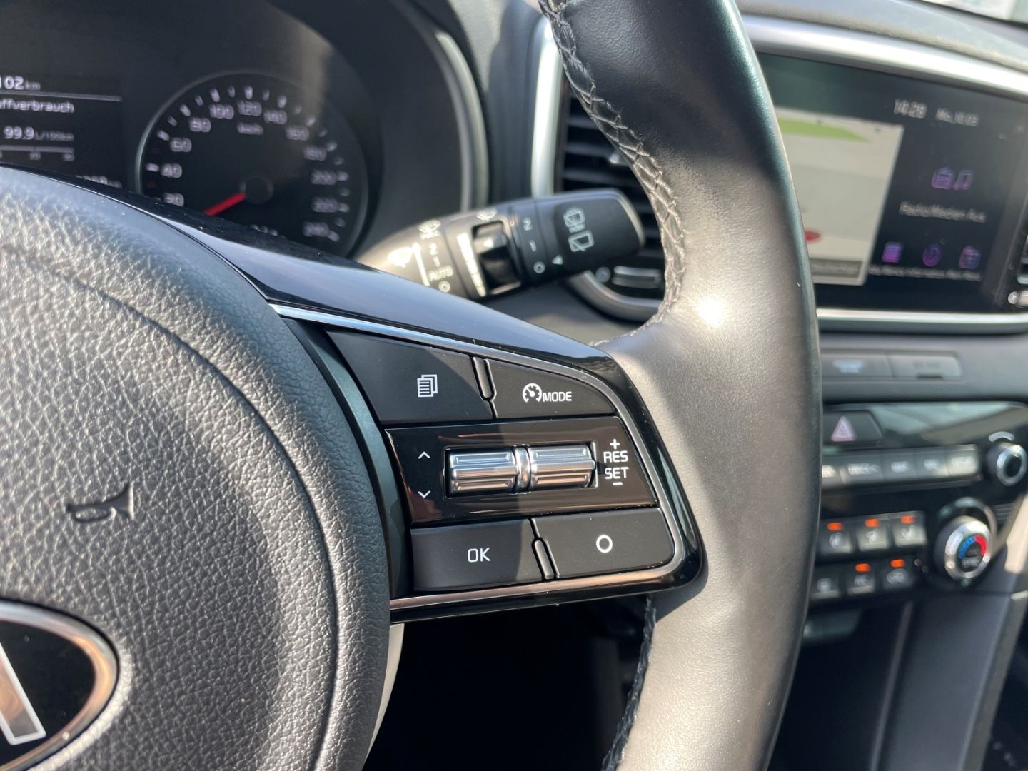 Fahrzeugabbildung Kia Sportage Dream Team LED VerkehrszeichenERK JBL