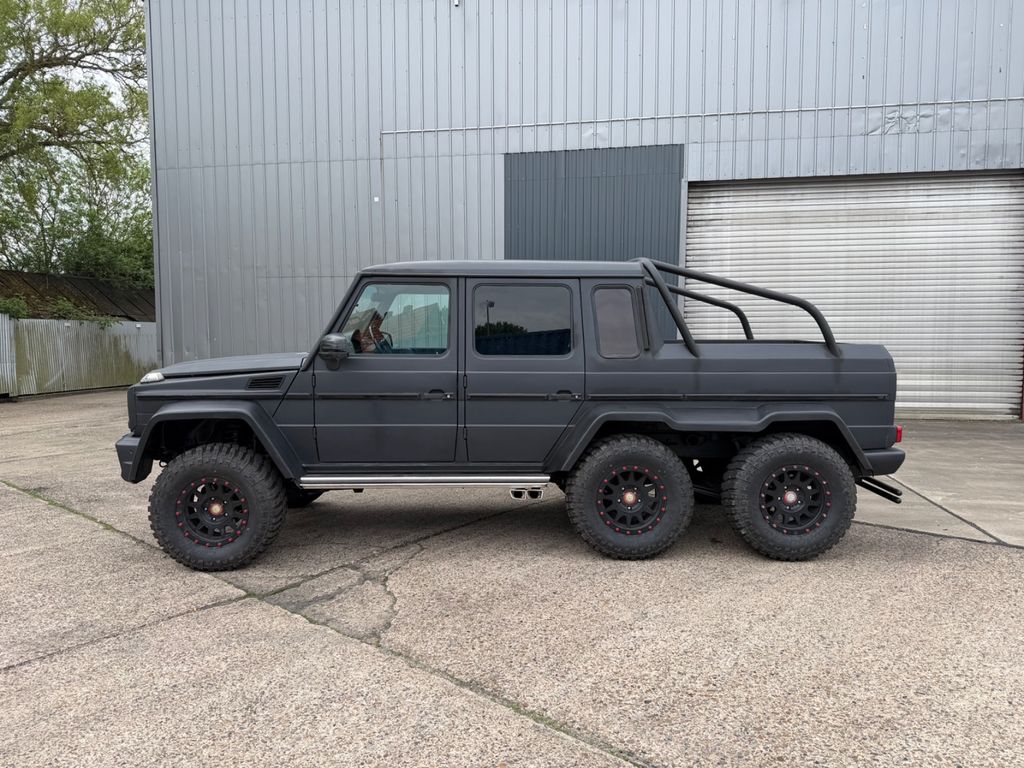 Mercedes-Benz G 500