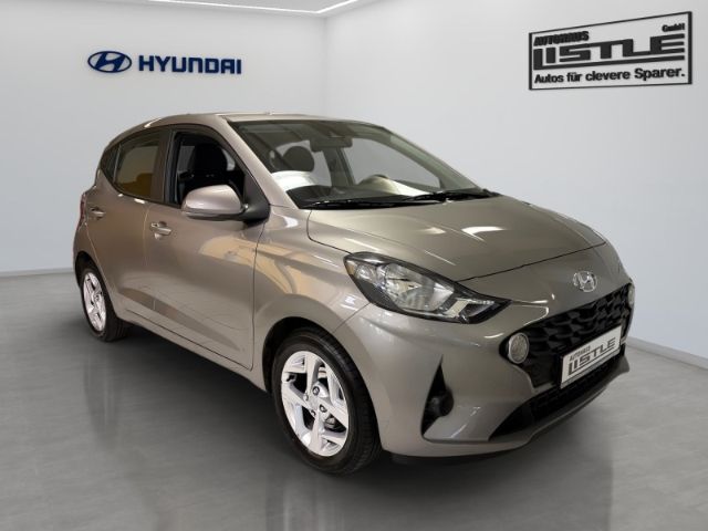 Fahrzeugabbildung Hyundai i10 1.2 Benzin M/T Trend Klima SHZ PDC Navi Appl