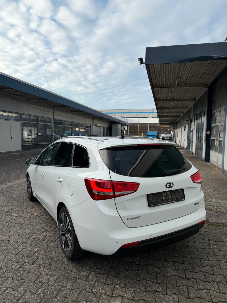 Kia ANDERE Ceed Sportswagon Spirit