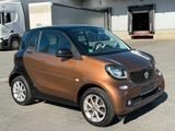 Smart ForTwo coupe Klima*Navi*PDC* Tempomat*Pano* - Smart mit Benzin-Antrieb: Kleinwagen, Schaltgetriebe