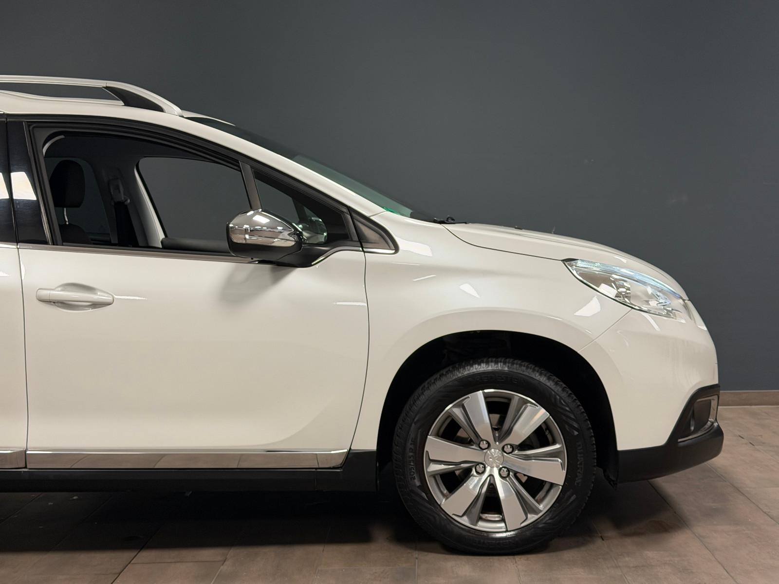 Peugeot 2008 Allure 1.6 e-HDi Automatik /2.HD/LED/SITZHZ