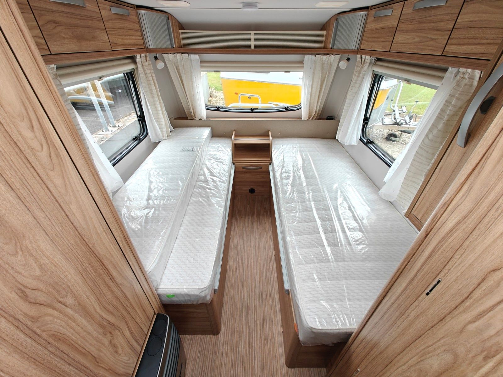 Fahrzeugabbildung HYMER / ERIBA / HYMERCAR Feeling 470 Elegance - JETZT 6.683€ SPAREN !!!