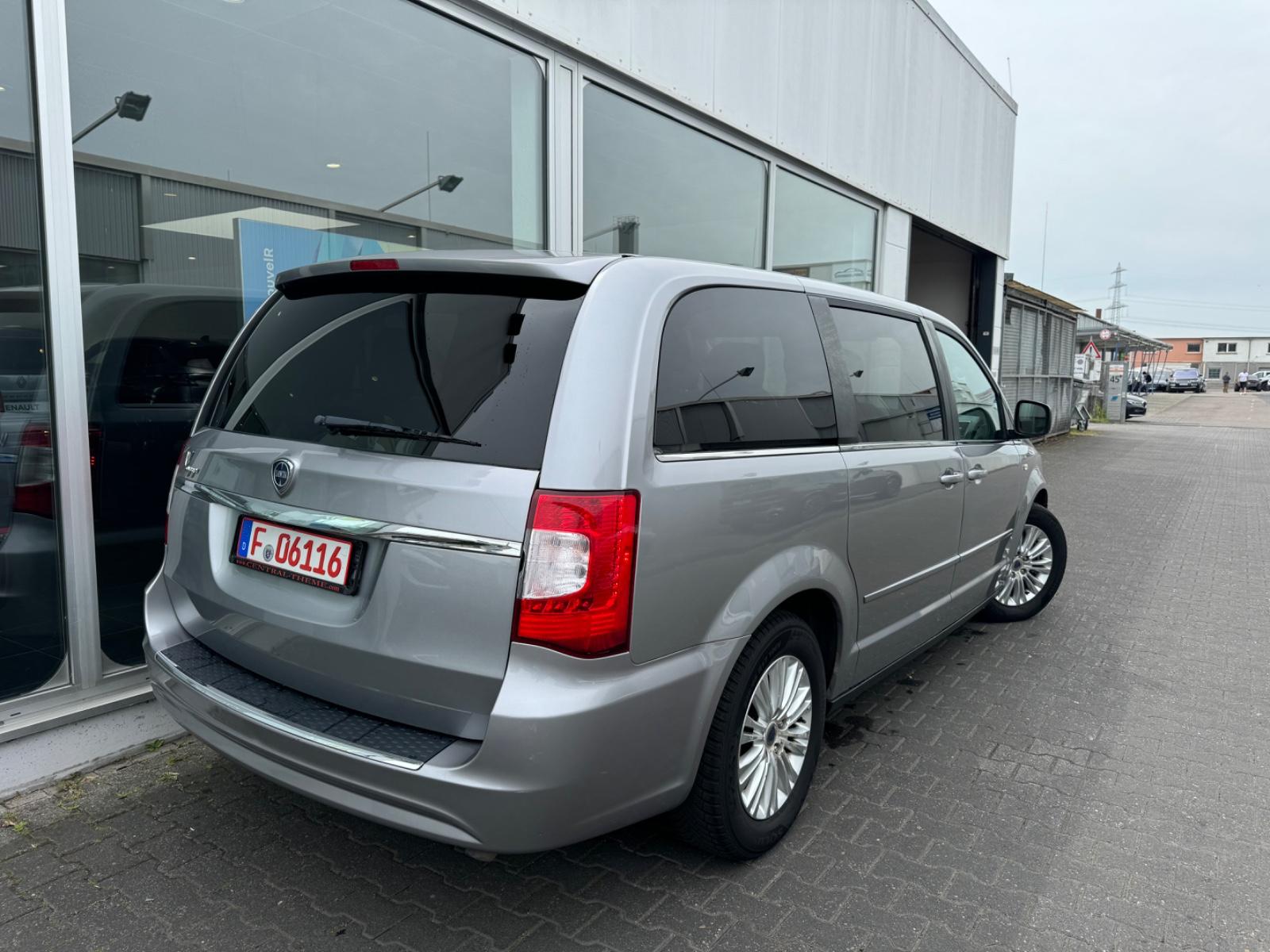 LANCIA VOYAGER SILVER 2.8 177 CH BVA 7 PLACES / CUIR / CLIM AUTO - 171300 km