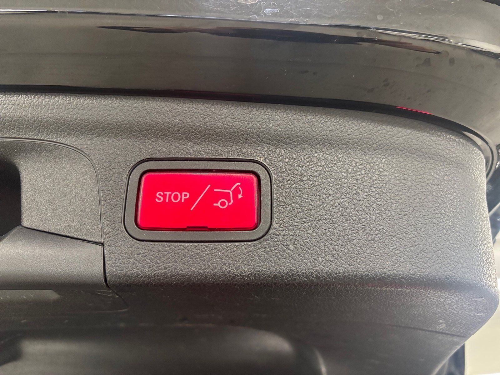 Fahrzeugabbildung Mercedes-Benz GLE 350de 4M*AMG*DISTRONIC*MULTIBEAM*AIRMATC*360
