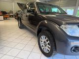 Nissan Navara V6 4X4 Autom Navi AHK LKW-Zulass Leder - Nissan Navara Gebrauchtwagen