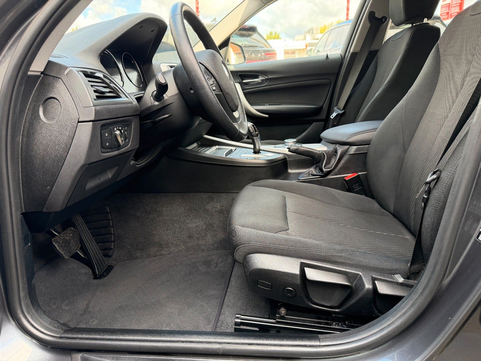 BMW 120 i Advantage 8 G Automatik LED Navi SHZ foto 14