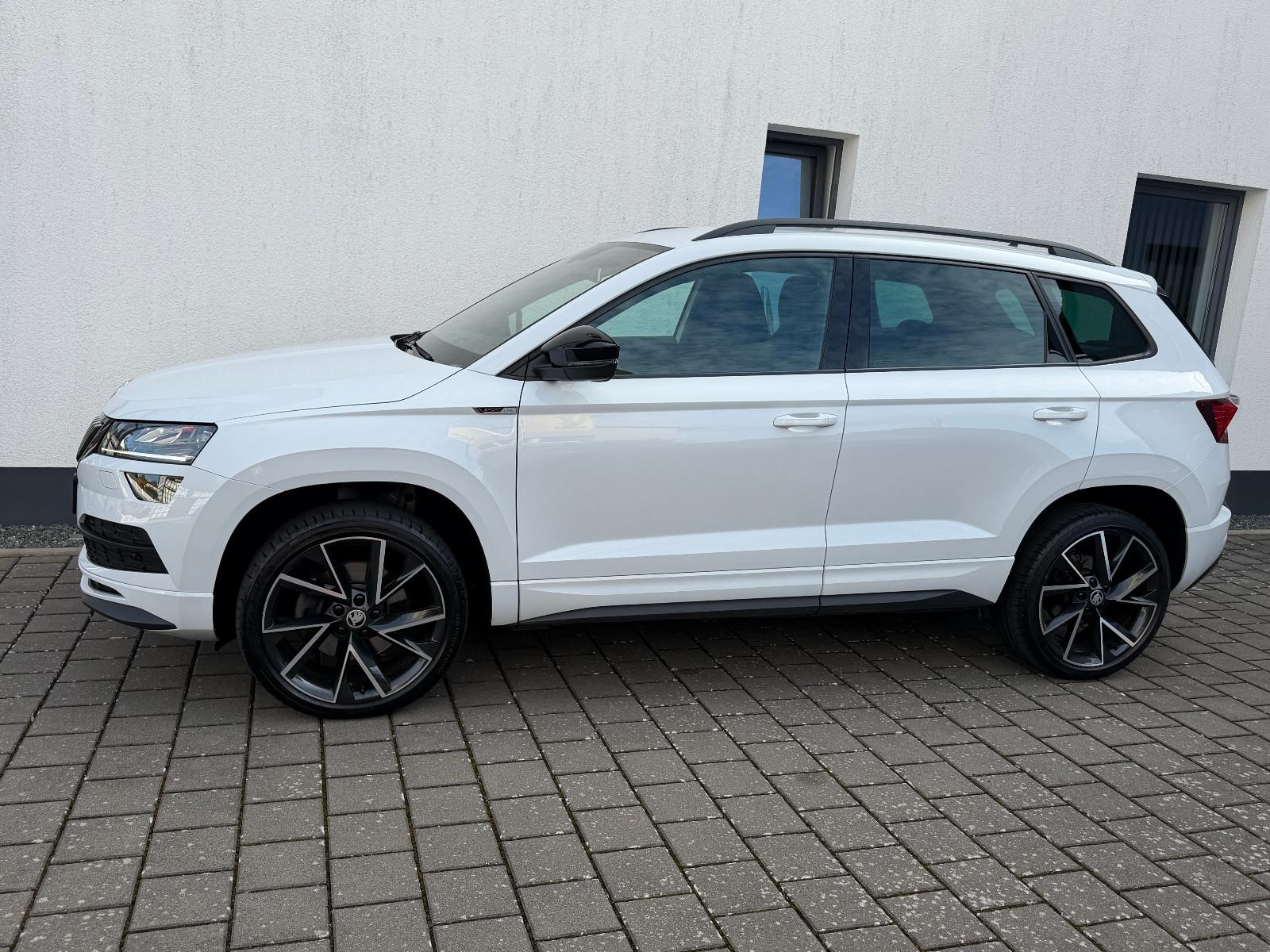 Skoda Karoq 1.5 TSI DSG SPORTLINE  AHK,19",ACC,Navi,WR