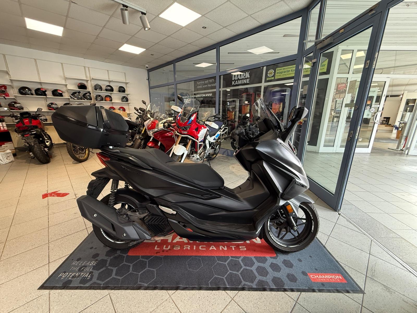 Honda Forza 125 inkl. Top Case