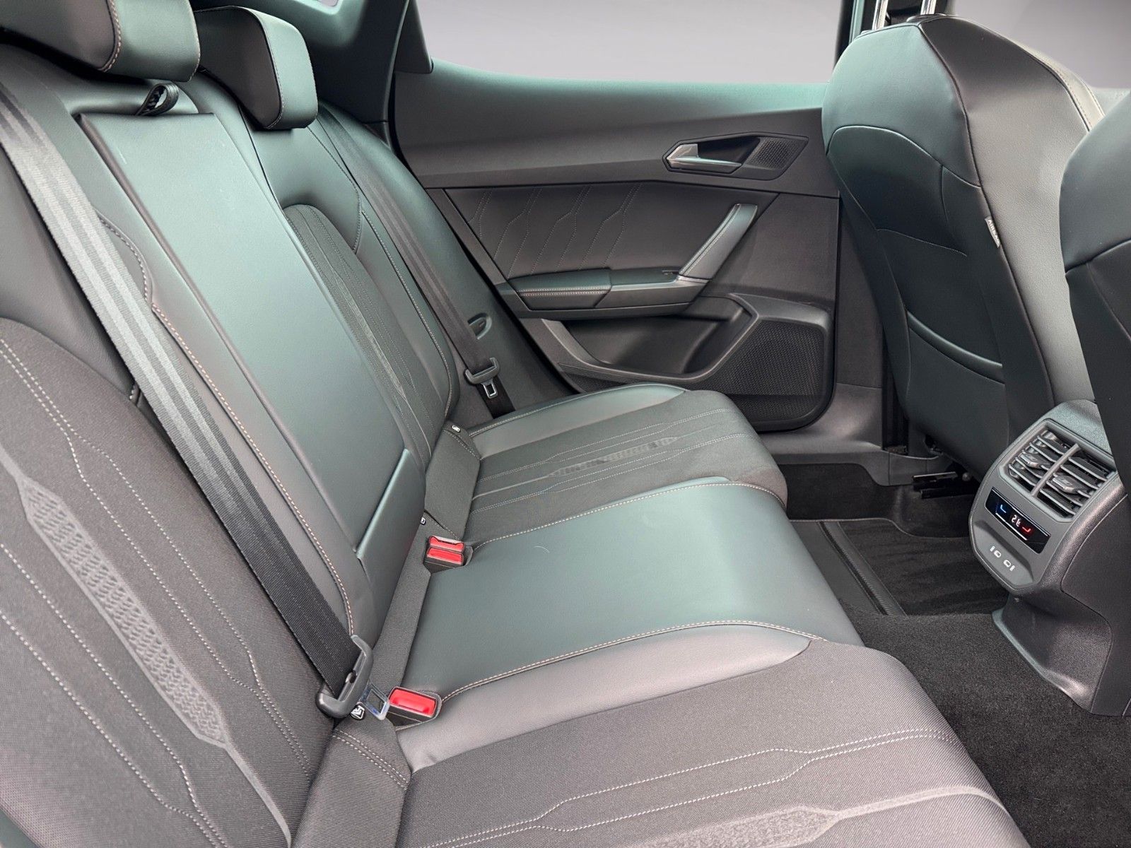 Fahrzeugabbildung CUPRA Formentor 1.5 TSI