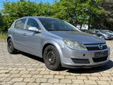 Opel Astra H Lim. Edition - Opel Astra aus 2005 mit Diesel-Antrieb
