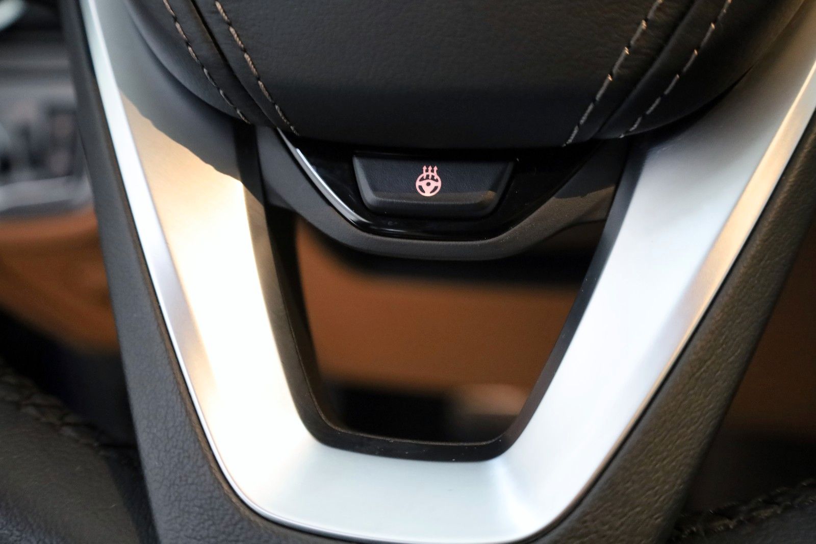 Fahrzeugabbildung BMW 520dA Touring Leder,Navi,LED,SH,PDC,el. AHK,Park