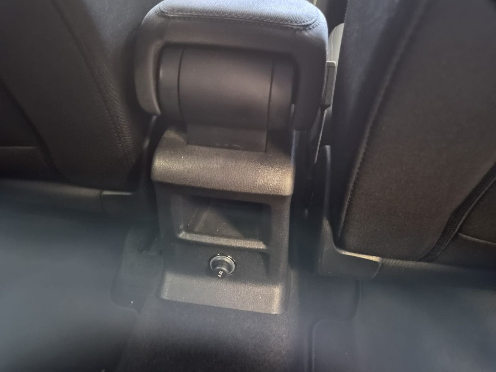 Fahrzeugabbildung Audi Q2 35 TFSI advanced / LED / NAVI / KAMERA