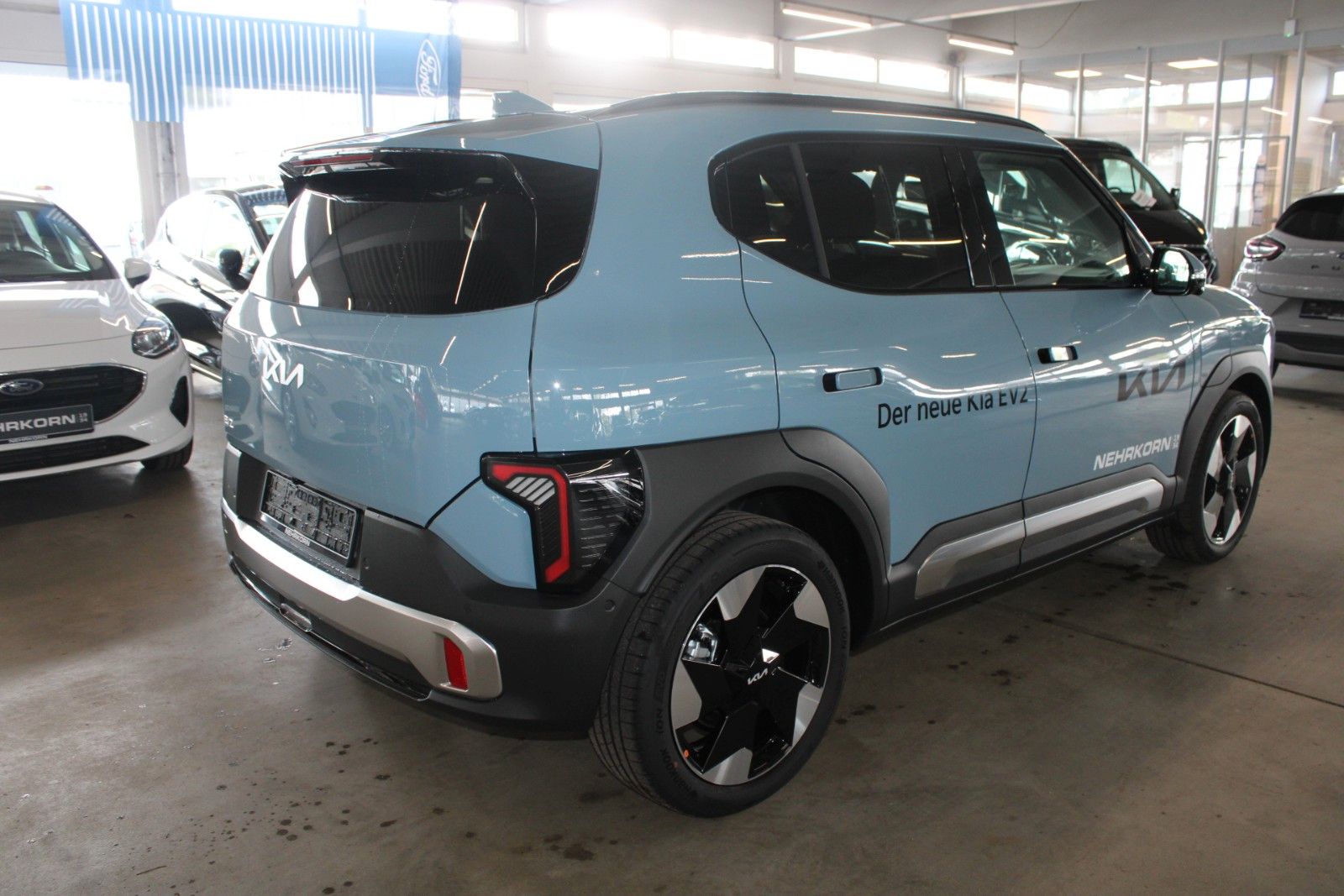 Fahrzeugabbildung Kia EV2 42,2 kWh Earth + Wärmepumpe + DESIGN-PAKET
