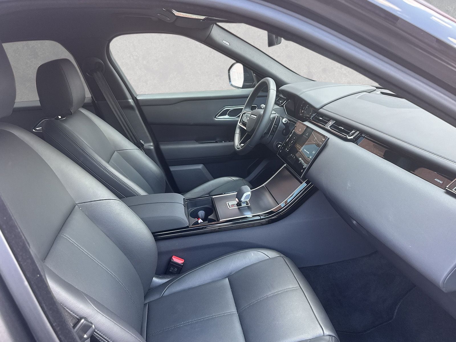 Land Rover Range Rover Velar D300 Dynamic SE / Black Pack / imagem 3