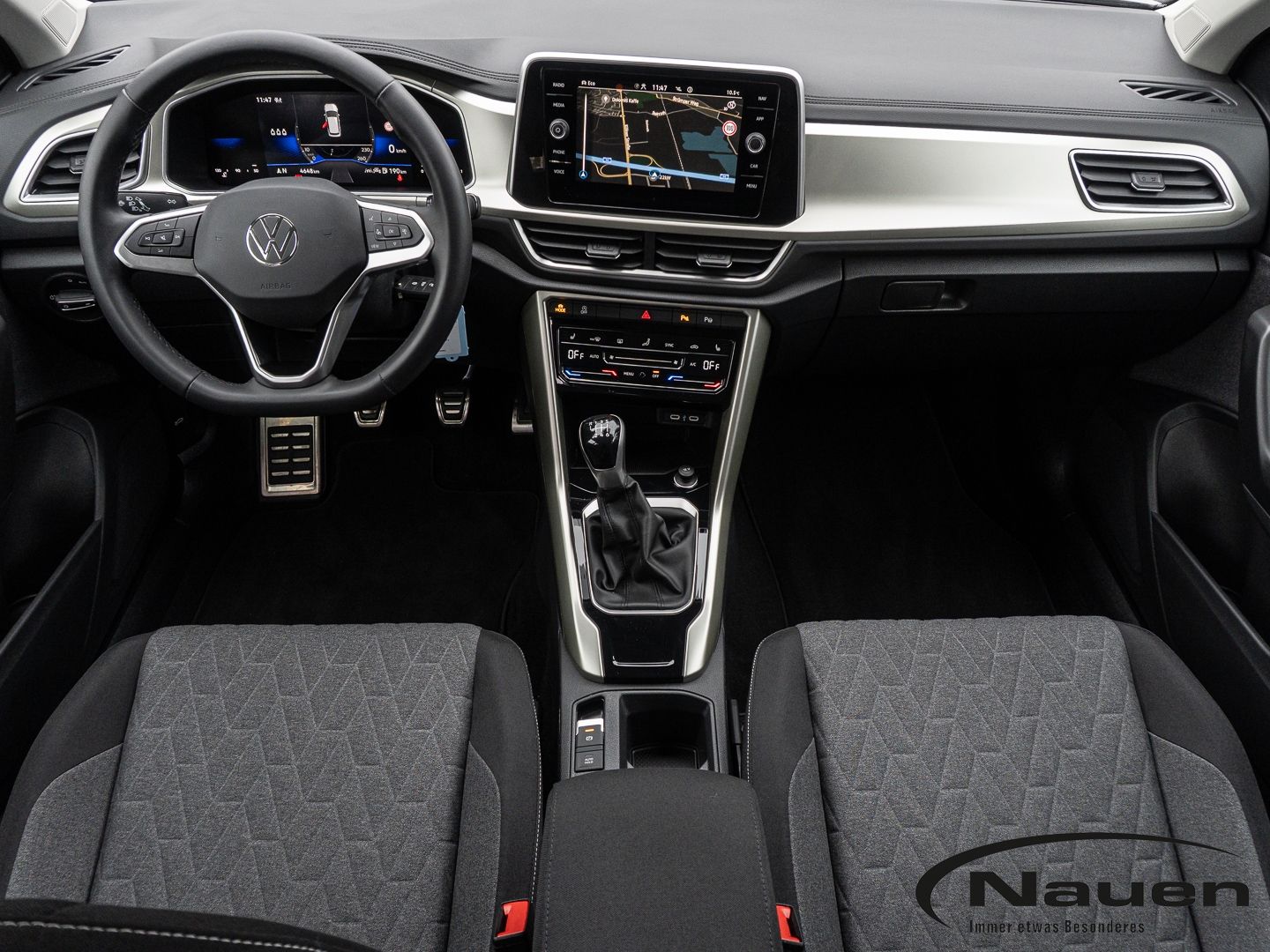 Volkswagen T-Roc - Bild 12