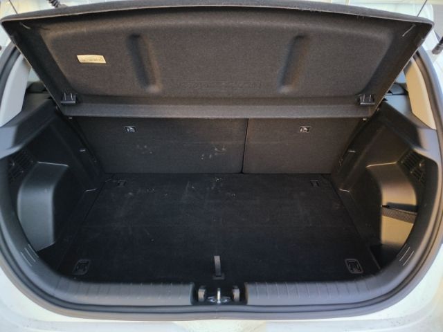 Fahrzeugabbildung Hyundai i20 Trend +KLIMA+NAVI+SHZ+PDC+RFK+CARPLAY+UVM+