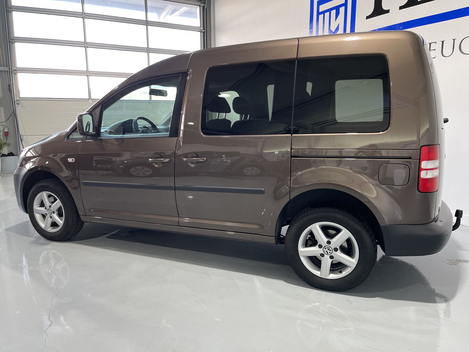 Fahrzeugabbildung Volkswagen Caddy Trendline 2.0 TDI*Navi*PDC*AHK*SHZ*Klima*