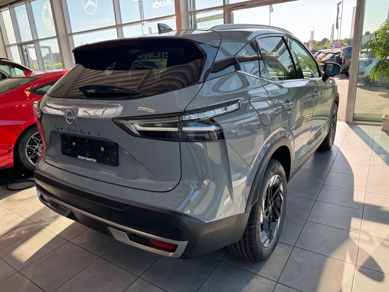 Fahrzeugabbildung Nissan Qashqai 1.3 DIG-T Xtronic N-Connecta/sofort