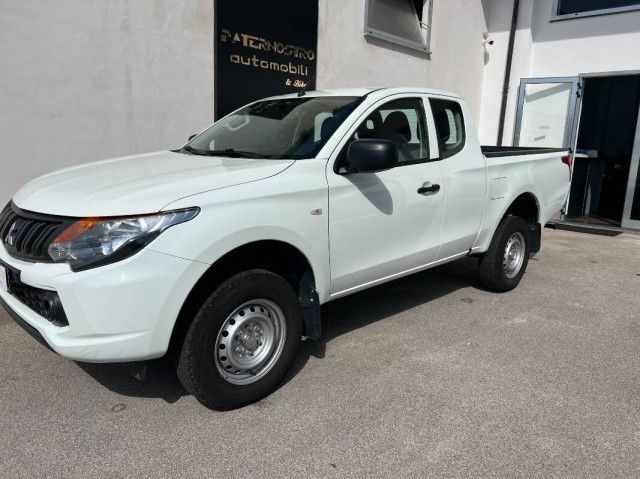 Mitsubishi L200 L200 cl.cab 2.4d Inform 4wd 154c