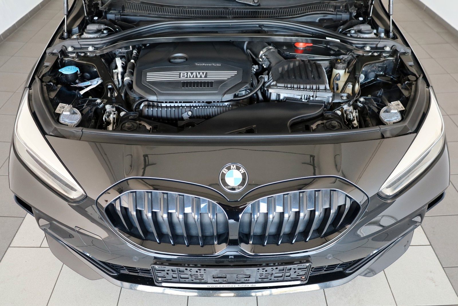 Fahrzeugabbildung BMW 120 i M Sport, T.Leder,Navi,LED,SH,Kamera,+WR