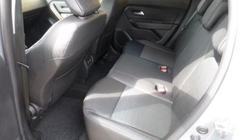 Dacia Duster Extreme TCe 130 PS mit AHZV Kamera, Navi,