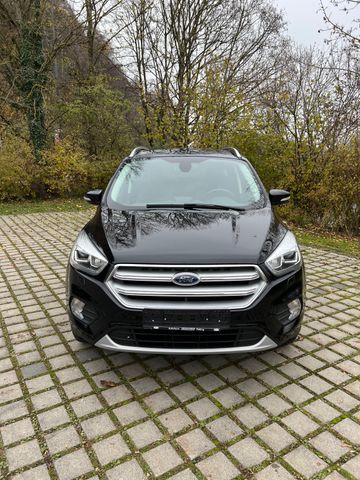 Ford Kuga 1,5 EcoBoost 4x2 110kW Titanium Titanium