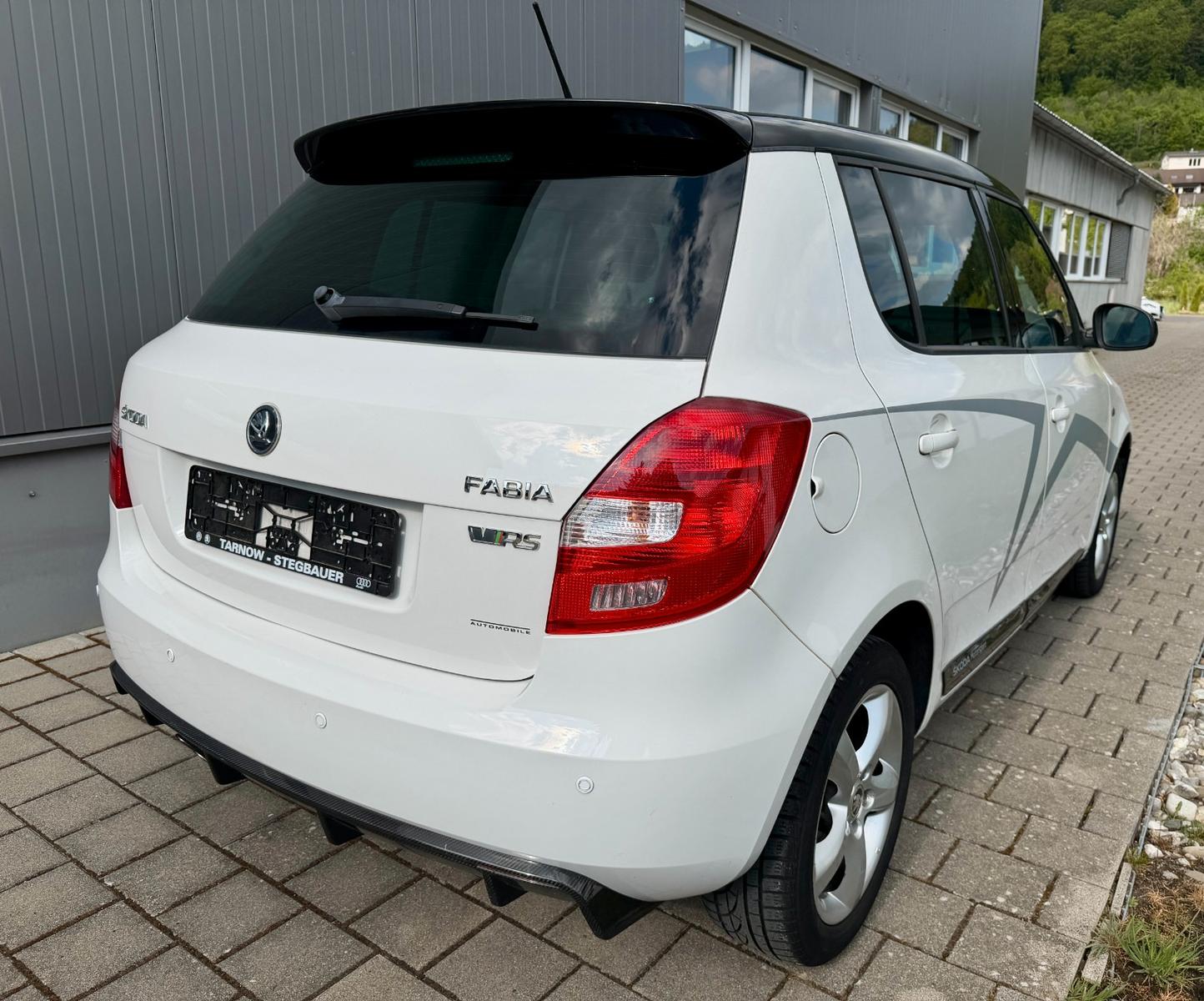 SKODA FABIA RS 1.4 TSI 180ch - DSG - CARBON - SIÈGES CHAUFFANTS - BLUETOOTH - REGULATEUR DE VITESSE