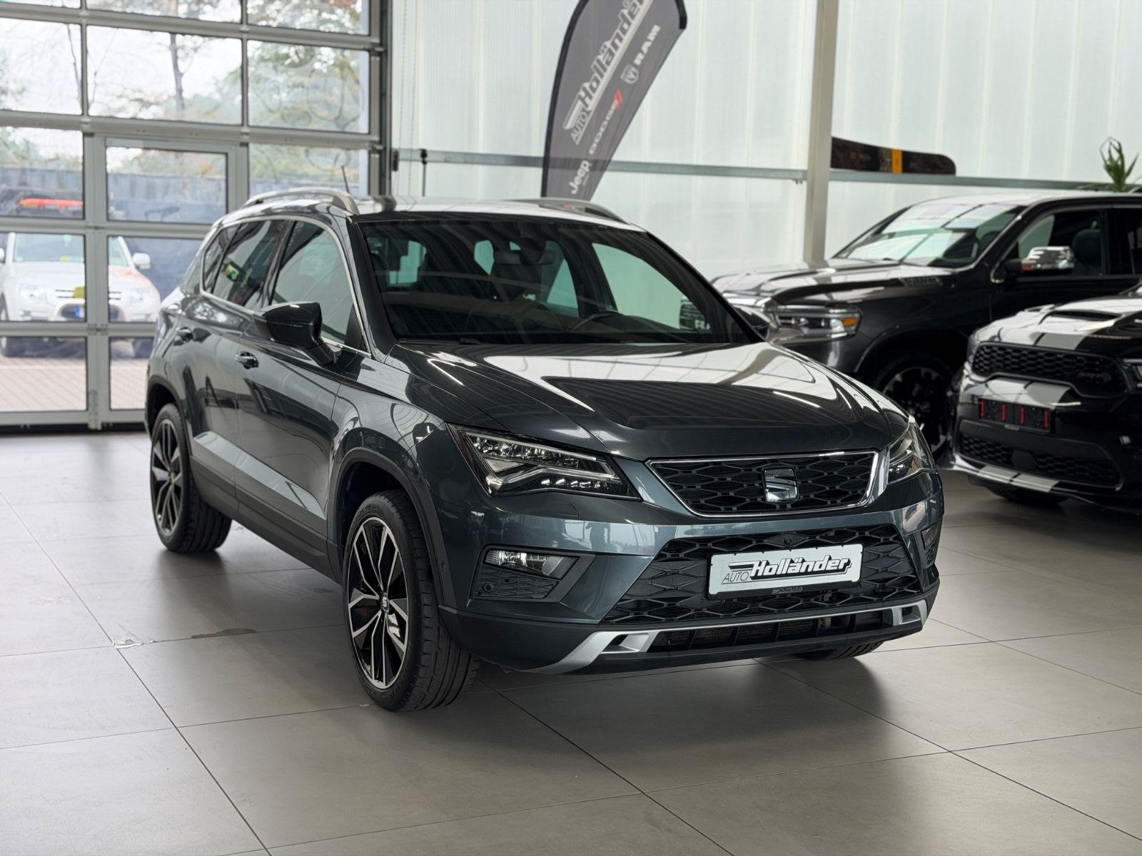 Fahrzeugabbildung SEAT Ateca 2.0 TDI Xcellence 4Drive 360°-Kamera ACC