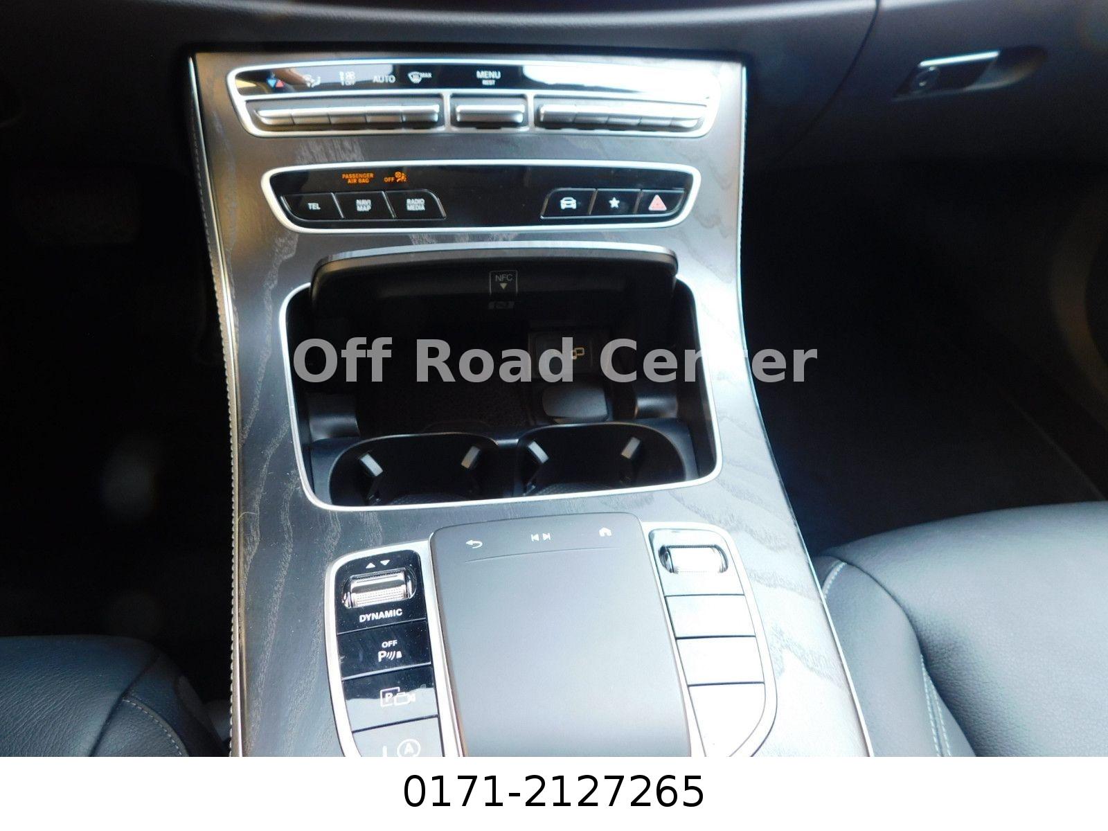 Mercedes-Benz E 220de T 4M.AMG Top Ausstattung+AHK,1.Hd.SH