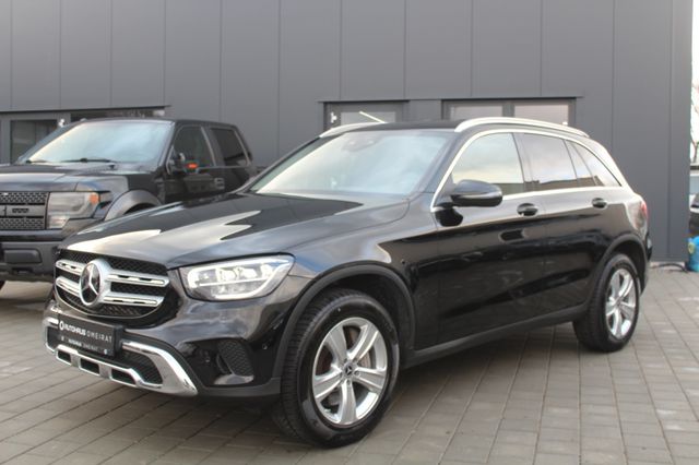 Mercedes-Benz GLC 300 de 4M 1-Hand/Distronic/R-Kamera/Comand/