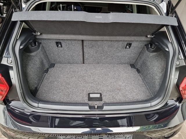 Fahrzeugabbildung Volkswagen Polo 1.0 TSI COMFORTLINE PDC NAVI SHZ FRONT ASSI