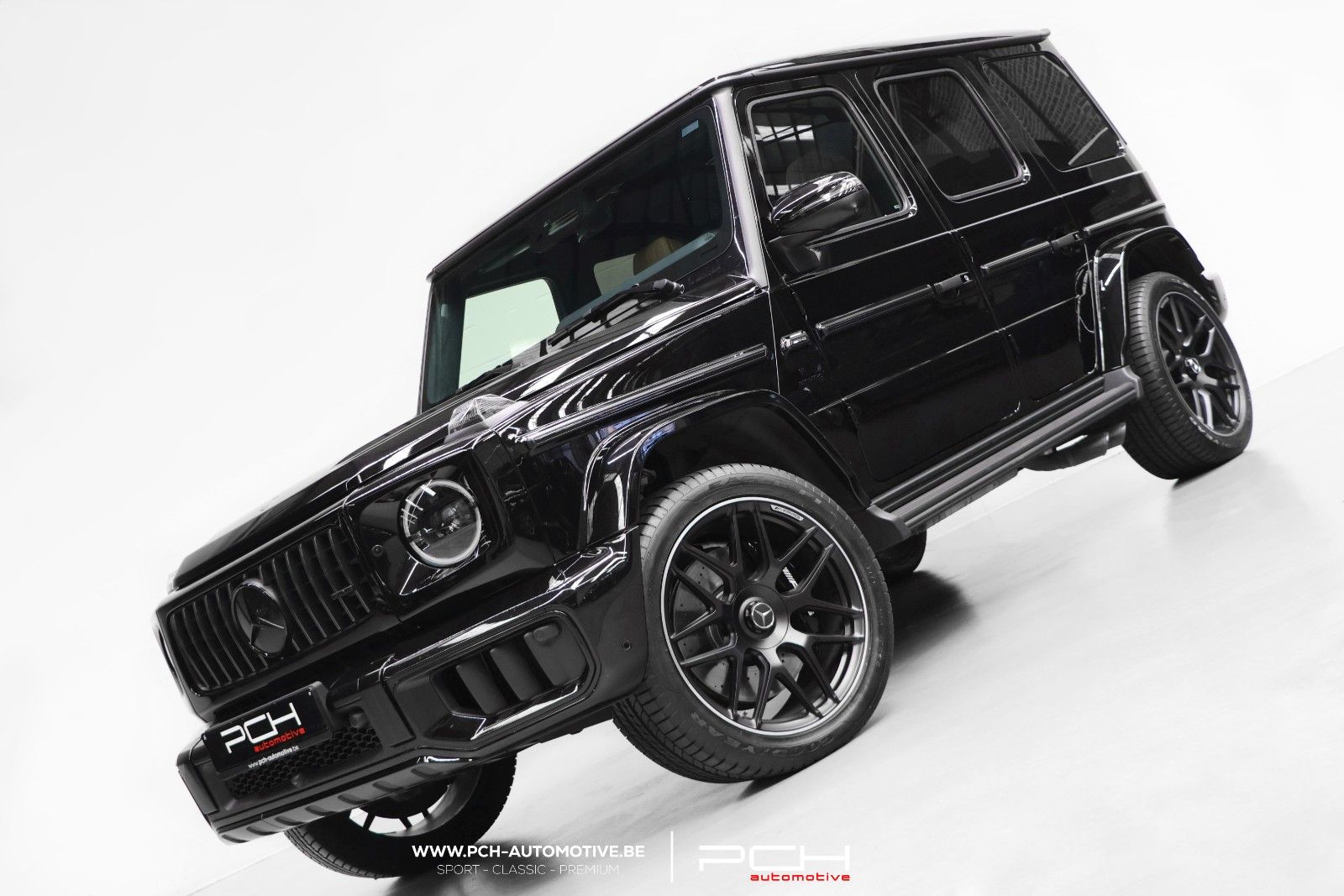 Mercedes-Benz G 63 AMG 4.0 V8 585hp - New Lift - MANUFAKTUR