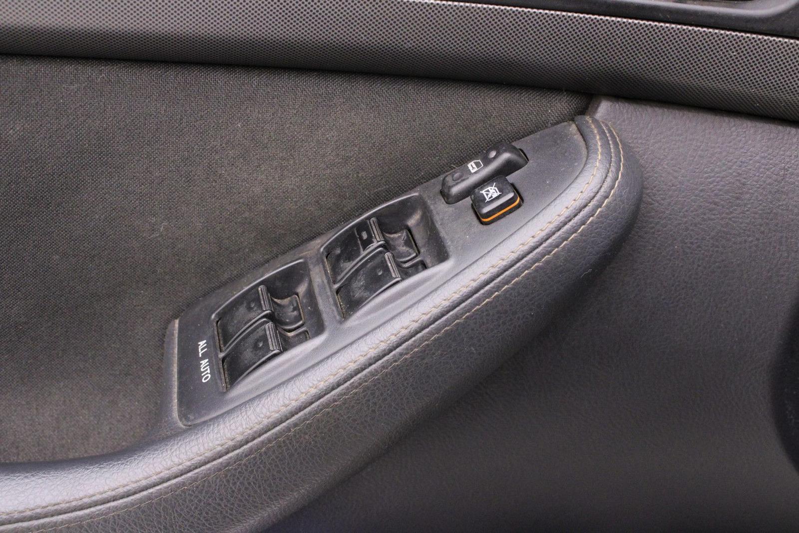 Toyota Avensis 2005 — фото 21