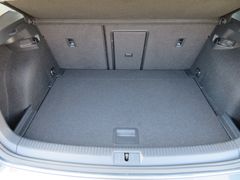 VW Golf VII 1.5 TSI Highline LED Comp.Media 17'' Sh VW Golf VII 1.5 TSI Highline LED Comp.Media 17'' Sh