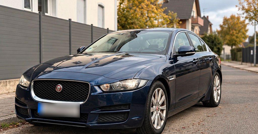 Jaguar XE sehr guter Zustand