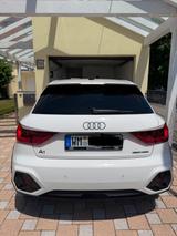 Audi A1 30 TFSI S tronic allstreet allstreet - Audi A1: Standheizung